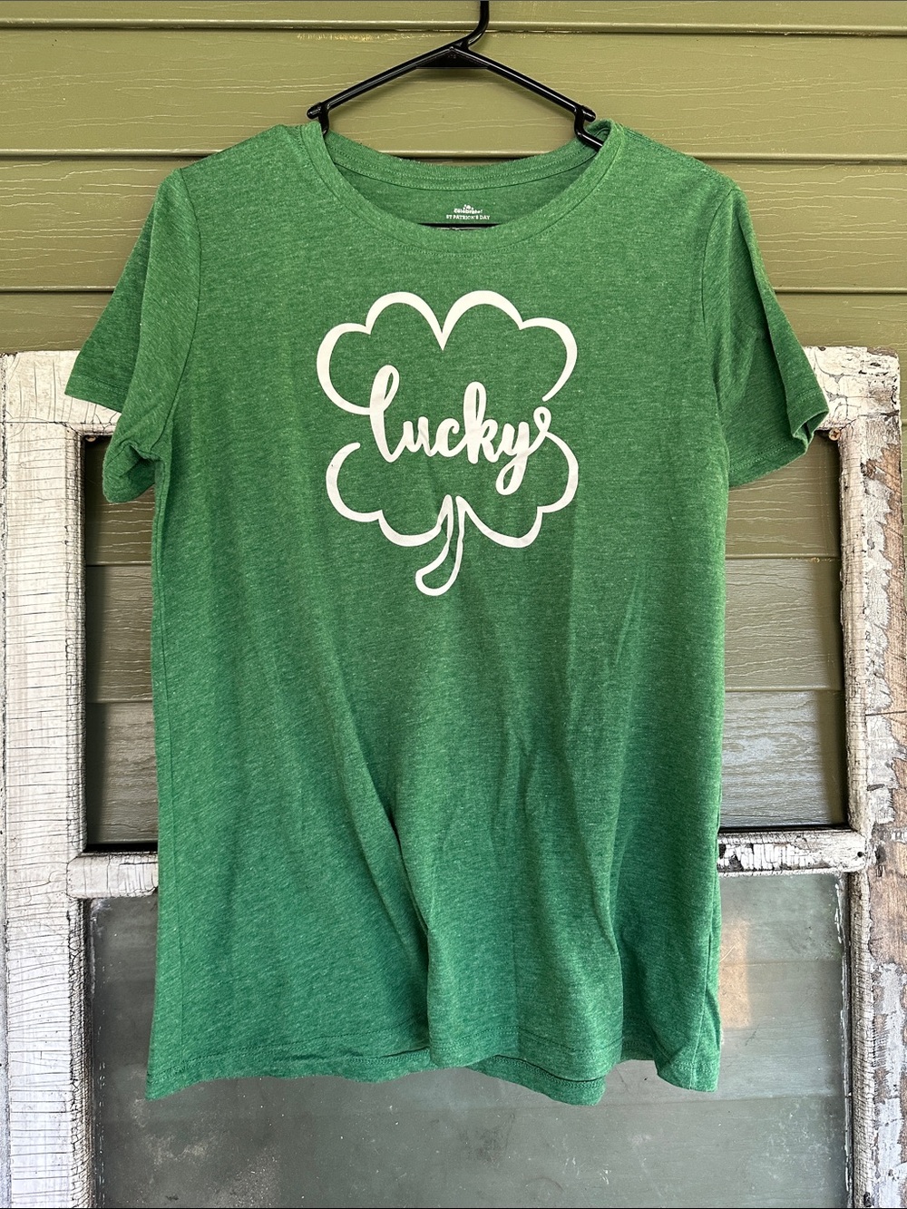 Green 'Lucky' Shamrock Short Sleeve Tee - Women's Casual Top